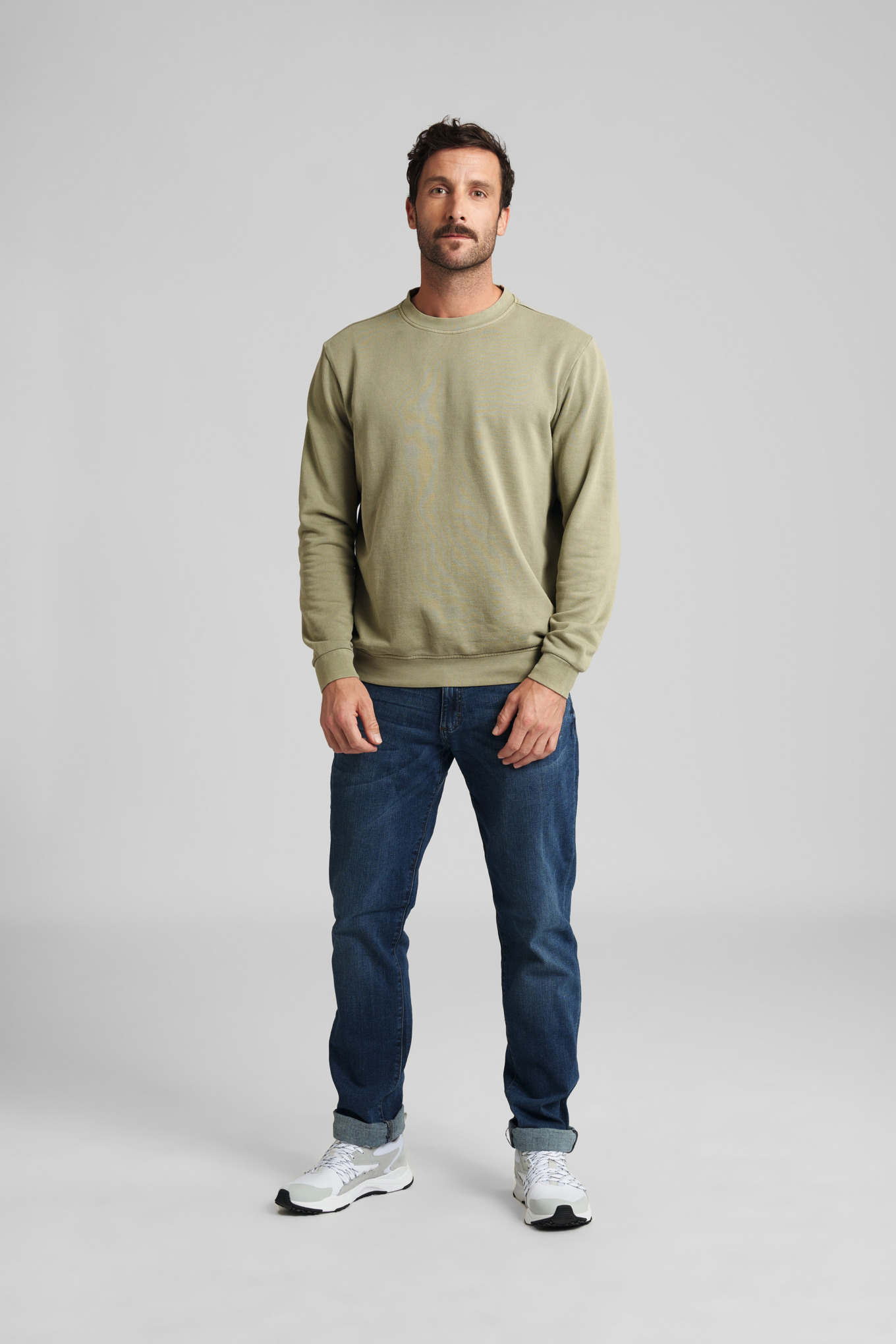 Sweatshirt GARMENT DYE – Bild 4